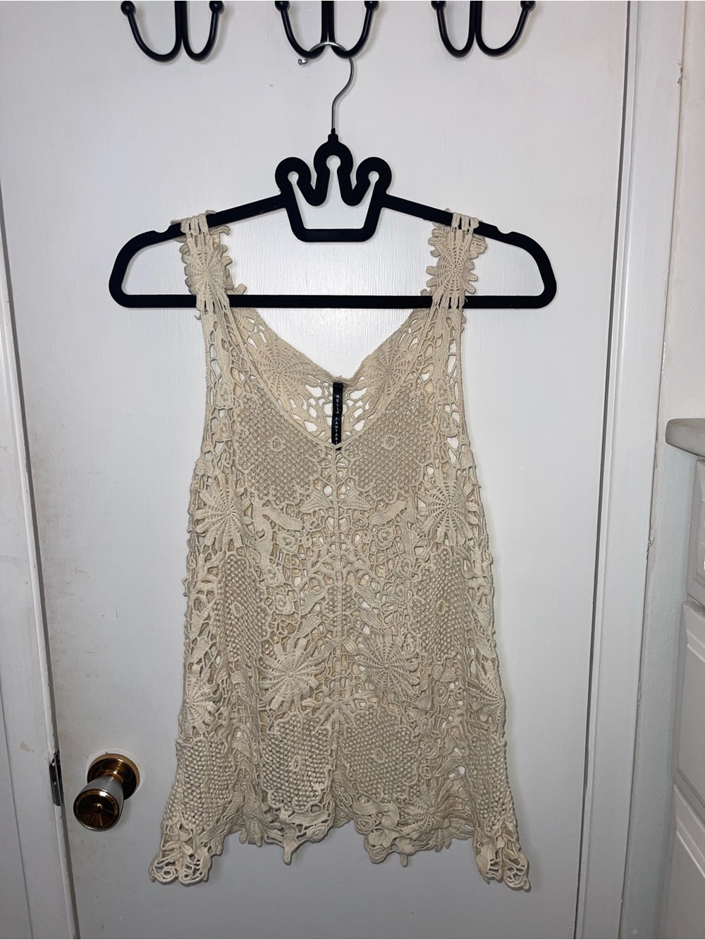 EUC Nella Fantasia Cream Crochet Lace V-Neck Top - Picture 6 of 6